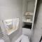 Blue moon ensuite - Netherton