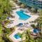Spacious 3BR Condo with Pool and Hot Tub, near Disney!