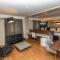 Delmond Hotel