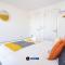 Spacious 2 Bedroom Apt By LS2G Short Lets & Serviced Accommodation Greater London With Free WIFI - Londra