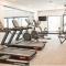Pure Suites Glendale Furnished Two Bed Pool Gym - Glendale