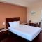 Travelodge by Wyndham Harbor City