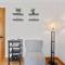40 Spacious Sleek Cozy - 米德尔敦