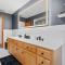 40 Spacious Sleek Cozy - 米德尔敦