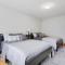 40 Spacious Sleek Cozy - 米德尔敦