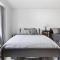 40 Spacious Sleek Cozy - 米德尔敦