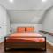 22- 4 Br 2 Ba House - Central CT - 新不列颠