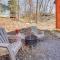 Fire Pit and Gas Grill Charming Poconos Abode! - 布什基尔
