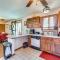 Fire Pit and Gas Grill Charming Poconos Abode! - 布什基尔