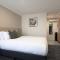 The Phoenix Artesian Spa Resort and Accommodation - موري