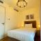 Serene Al Raha 2BR Poolside Comfort and Gym Access - Abú Zabí