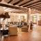 Masia Sitges Mas Peirot Geniune Farmhouse 20 min walk from beaches 60 Heactares of Wine Fields Garden AC Until 18 people - 克尤伯厄拉斯