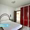 RS316 - Marcelli, bilocale in residence fronte mare pt