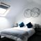 Bright 2-Bed Flat with Skylight attic Room - 伦敦
