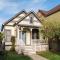 Victorian Retreat in Barrio Logan 1mi to Downtown - سان دييغو