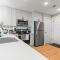 10 mins to CenterCity, Sleeps 6, With Rooftop Views! - Philadelphia