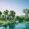 4br Villa River Deck, Pool, Bbq & Garden