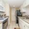 Coastal 2Bdrm Stay, Pool Access, Walk to Beach - 希尔顿黑德岛
