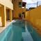 Linda Casa com Piscina e Praia no Litoral Sul de São Paulo - Condomínio com Controle de Acesso - 伊塔尼亚恩