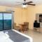 Pickwick Park View Hotel - Belize City