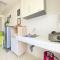 Modern Look 1BR Apartment at Parahyangan Residence near UNPAR By Travelio - 万隆