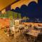 Tripli Hotels White Manor