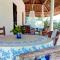Les Datchi Cottages