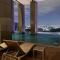 Designer Touch Luxurious Stay with Infinity Pool - Петалинг-Джая