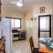 Vila Tupi-Praia Grande , 100 metros da praia, 2 quartos ,sendo uma suíte, Piscina , varanda com churrasqueira, garagem , Wi-Fi - برايا جراندي