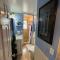 Private Bedroom in Shared Guesthouse Waikiki Beach Area 30 day minimum - Honolulu