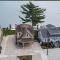 Riverfront 3 Bedroom with 2 Kings and hot tub - Порт-Гурон