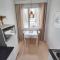 A two-bedroom apartment with glazed balcony - 许温凯