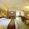 Pacific Regency Hotel Suites