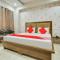 Collection O Hotel RR Eleven