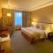 The Avenue Plaza Hotel