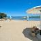 ISA-Residence with swimming pool in Marinella just 300 mt from the sea, apartments with sea view - مارينيلاّ
