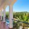Spacious Villa with Exceptional Views in Malaga - 卡萨拉博内拉