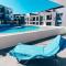 Beautiful 2 Bed Ground Floor Apartment With Pool