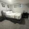 Sommie's Place 2 bedroom suite near YYC Airport - YYC