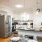 40-Newly renovated, stylish and beautiful apartment with 4br - 波士顿