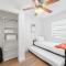 Spacious 5BD 3BA with arcade, games, pool, TVs - Hollywood