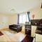 Entire 2 Bed Flat in London, 5 mins from Tube - 伦敦