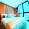 The Base Height Condo with Rooftop infinity pool - Ban Sam Kong