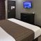 Rodeway Inn - Dilley