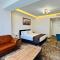 Garnet Mir Hotel