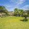 Villa Green garden