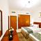 Rose Garden Hotel Apartments - Bur Dubai - Dubai