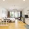 Cozy 2BR Apt in Central Bangkok 5 mins BTS 110 SQM by MattCo - Bangkok