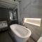 U N I Q U E by Sea View Suites