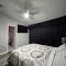 The Duke's Castle with Garage & Fast Internet - دالاس